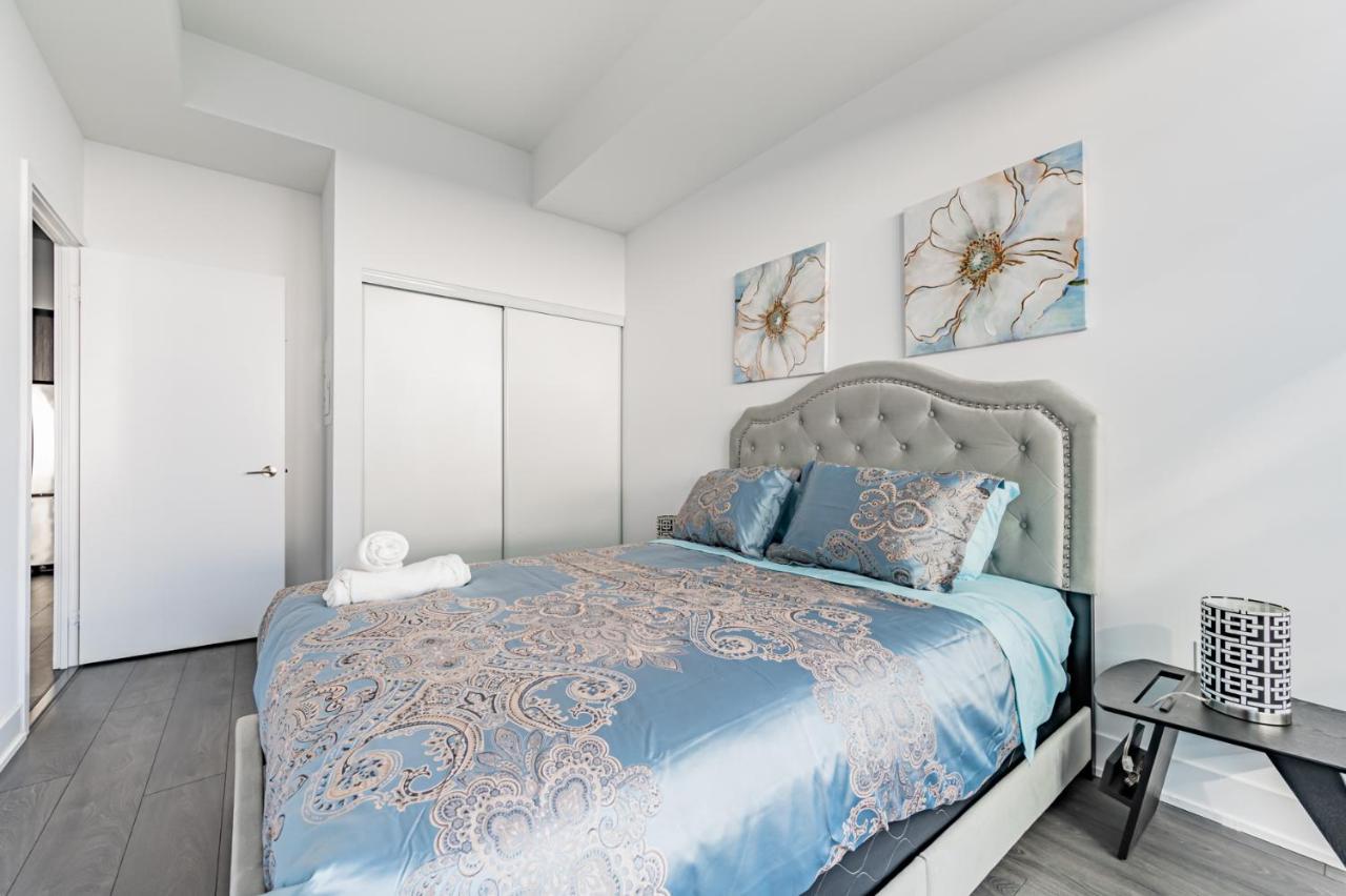 Condo In Parklawn & Lake Shore With Free Parking Close To Airport Toronto Luaran gambar