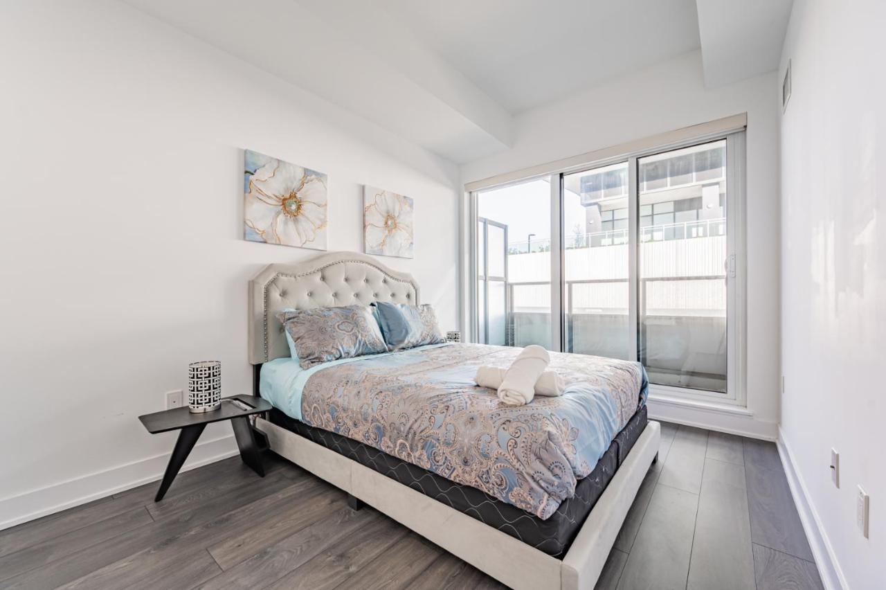 Condo In Parklawn & Lake Shore With Free Parking Close To Airport Toronto Luaran gambar