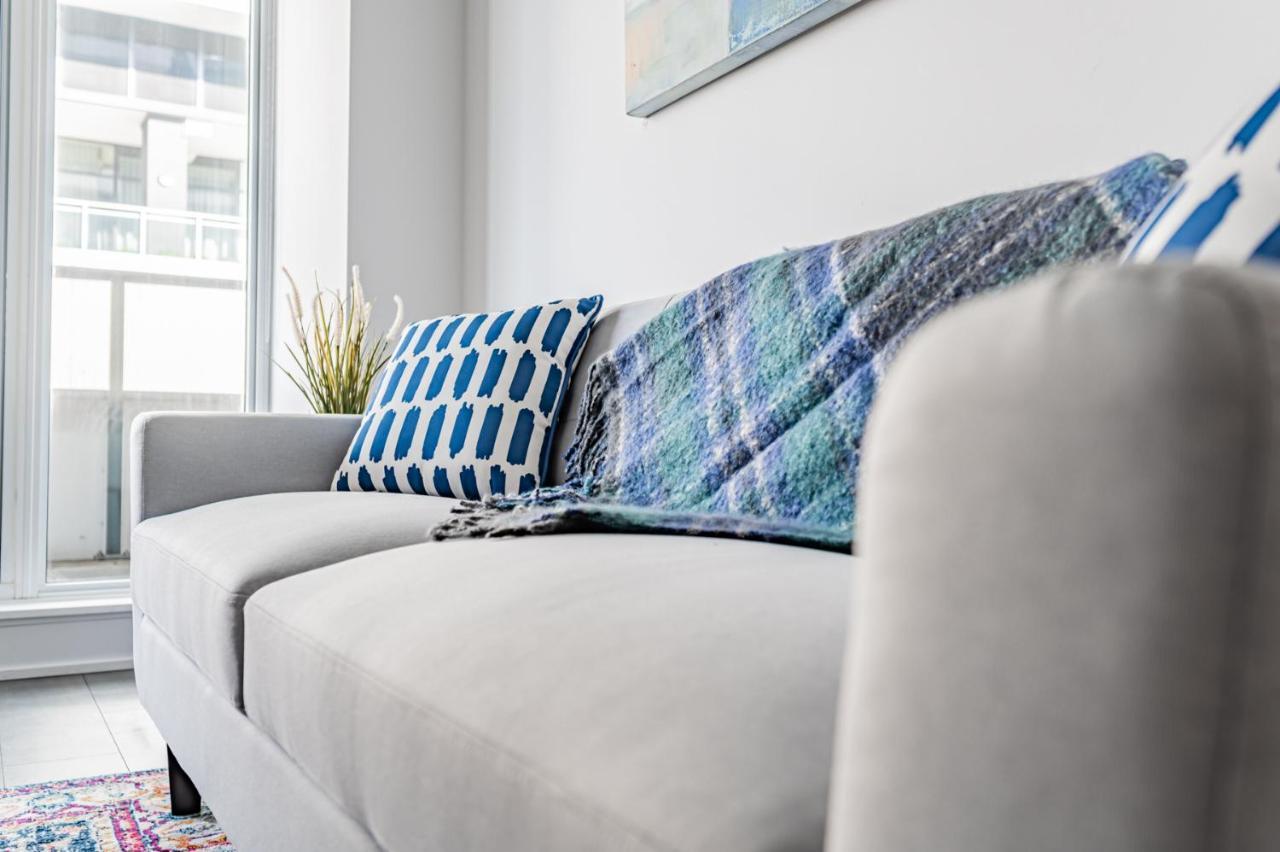 Condo In Parklawn & Lake Shore With Free Parking Close To Airport Toronto Luaran gambar