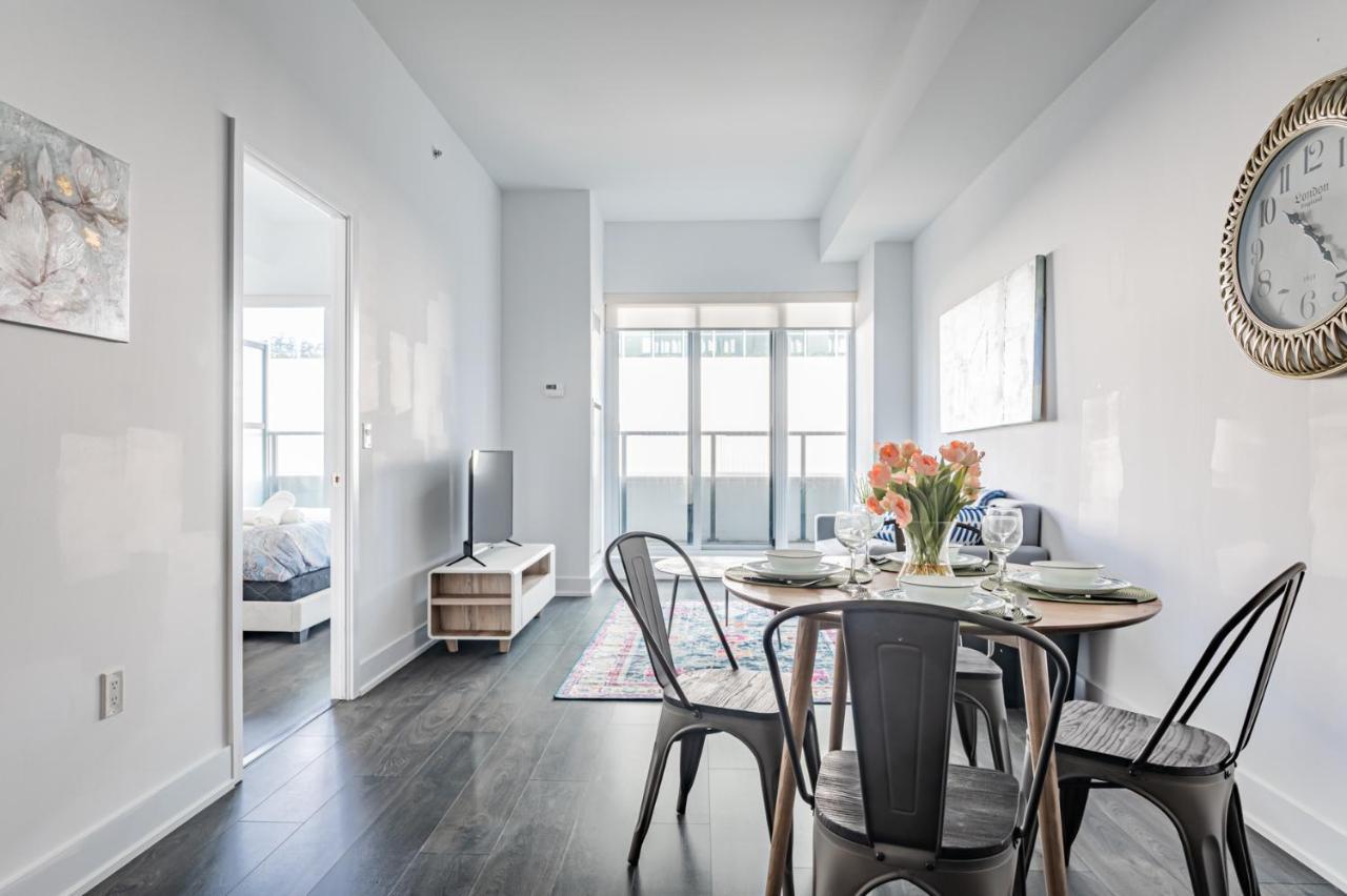 Condo In Parklawn & Lake Shore With Free Parking Close To Airport Toronto Luaran gambar
