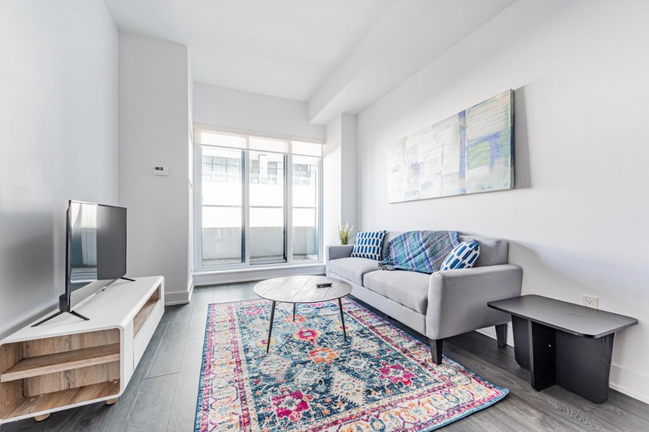 Condo In Parklawn & Lake Shore With Free Parking Close To Airport Toronto Luaran gambar