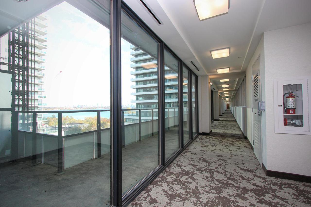 Condo In Parklawn & Lake Shore With Free Parking Close To Airport Toronto Luaran gambar