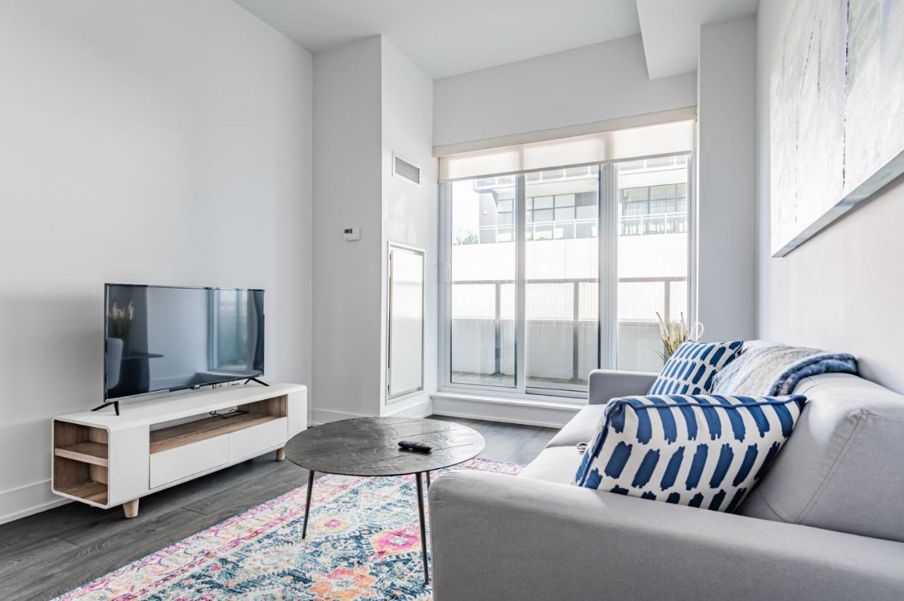 Condo In Parklawn & Lake Shore With Free Parking Close To Airport Toronto Luaran gambar