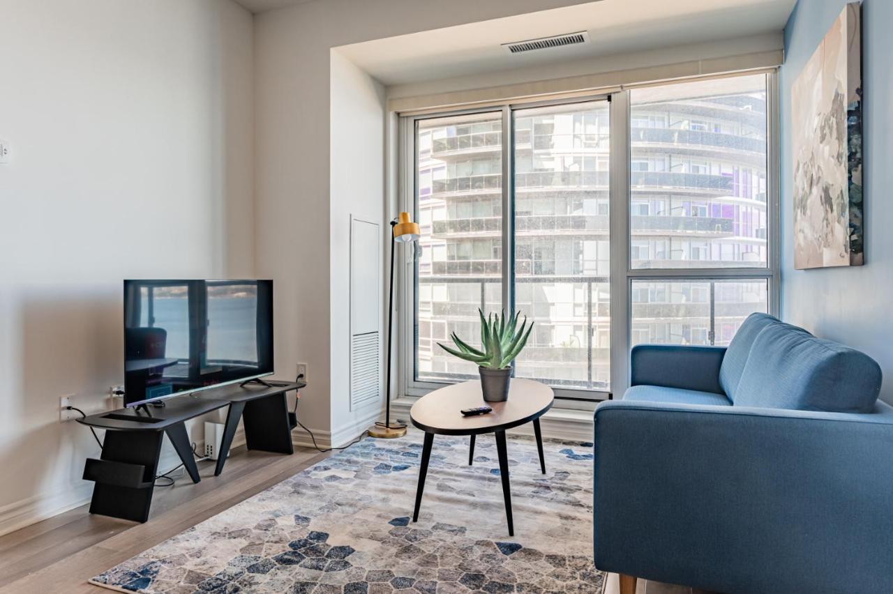 Condo In Parklawn & Lake Shore With Free Parking Close To Airport Toronto Luaran gambar