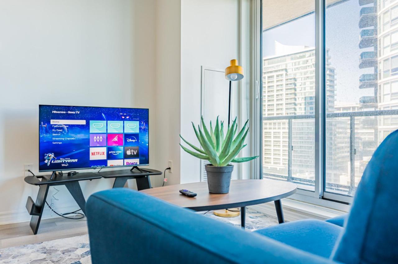 Condo In Parklawn & Lake Shore With Free Parking Close To Airport Toronto Luaran gambar